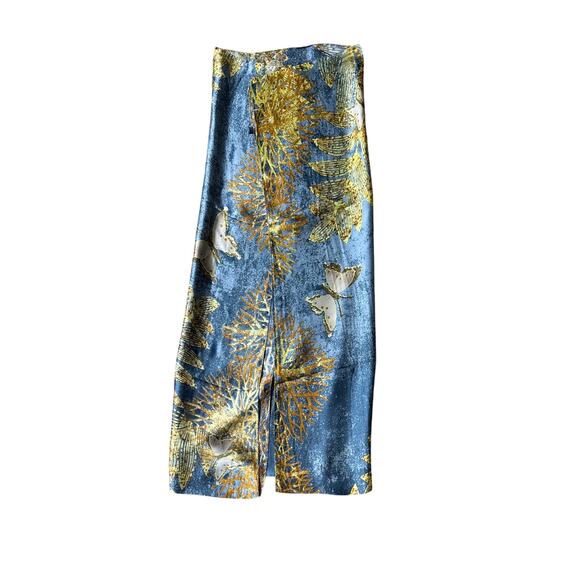 Elegant Beautiful Multi-Color Blue & Yellow Scarf - Size: 32x68 - Picture 2 of 7